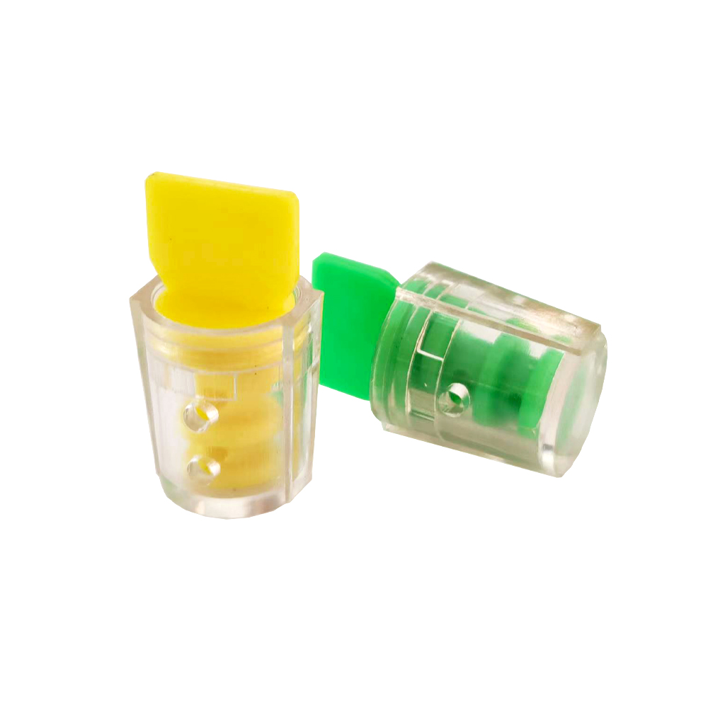 отличается высоким качеством и низкой стоимостью is of high quality and low cost